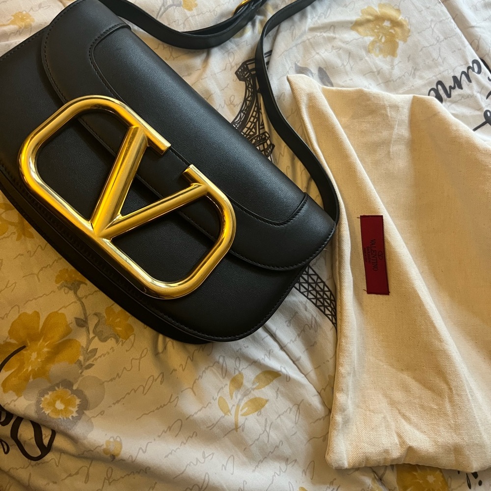 Bag was worn 3 times